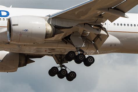 boeing 777 landing gear|Boeing 777 .